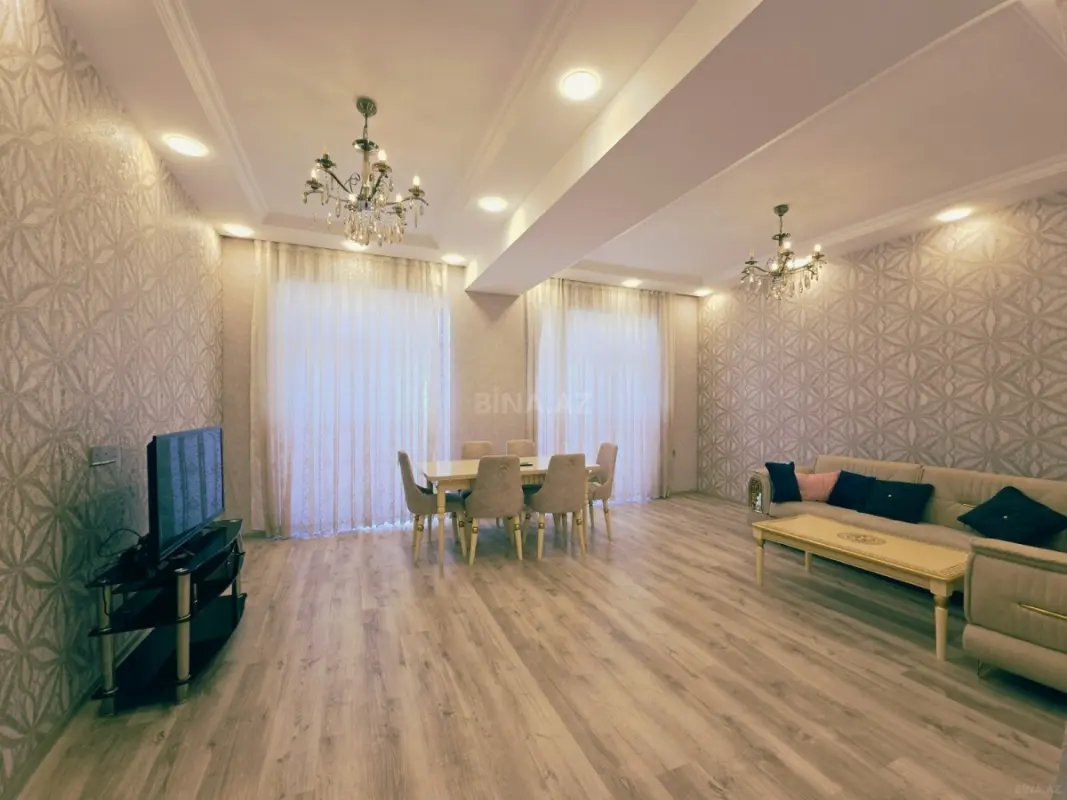 Kirayə verilir 3 otaqlı mənzil 140 m²
