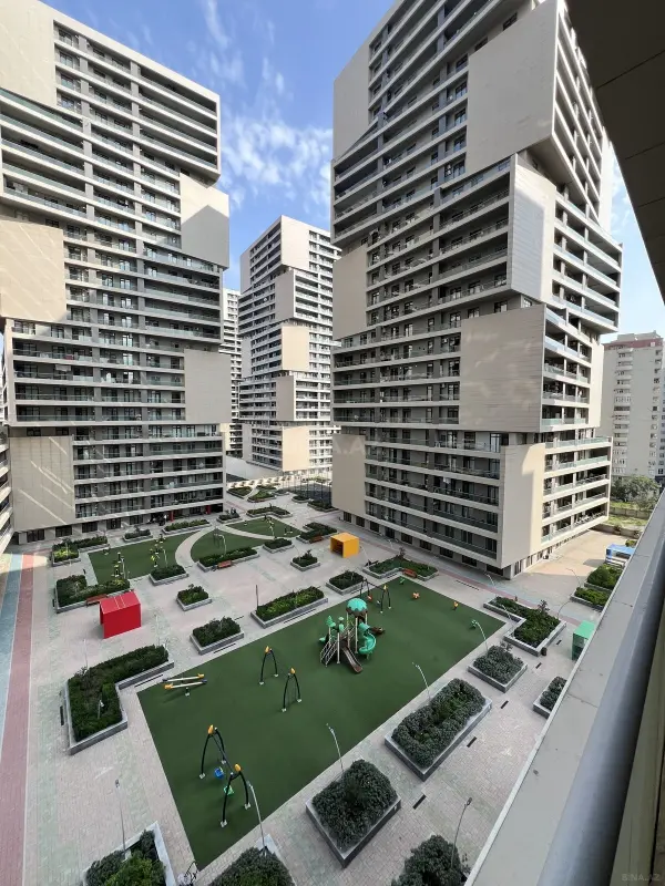 Satılır 2 otaqlı mənzil 98 m²