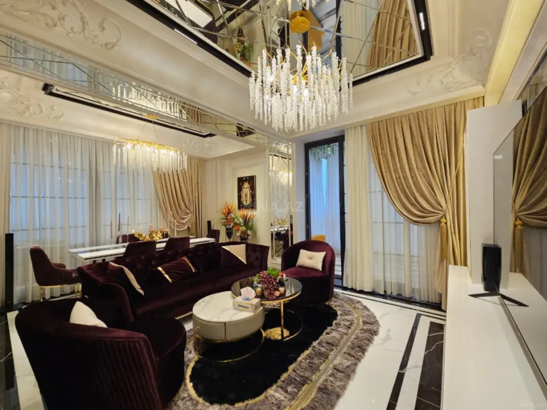 Satılır 4 otaqlı mənzil 160 m²