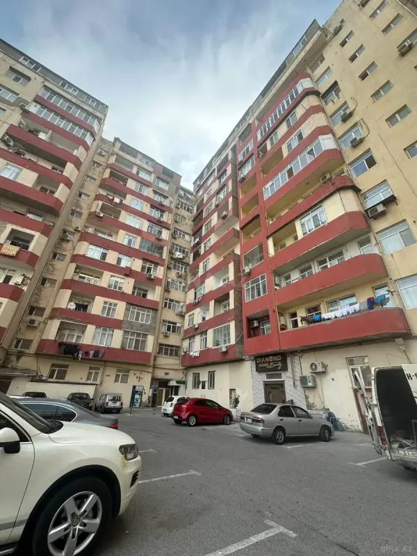 Satılır 2 otaqlı mənzil 53 m²