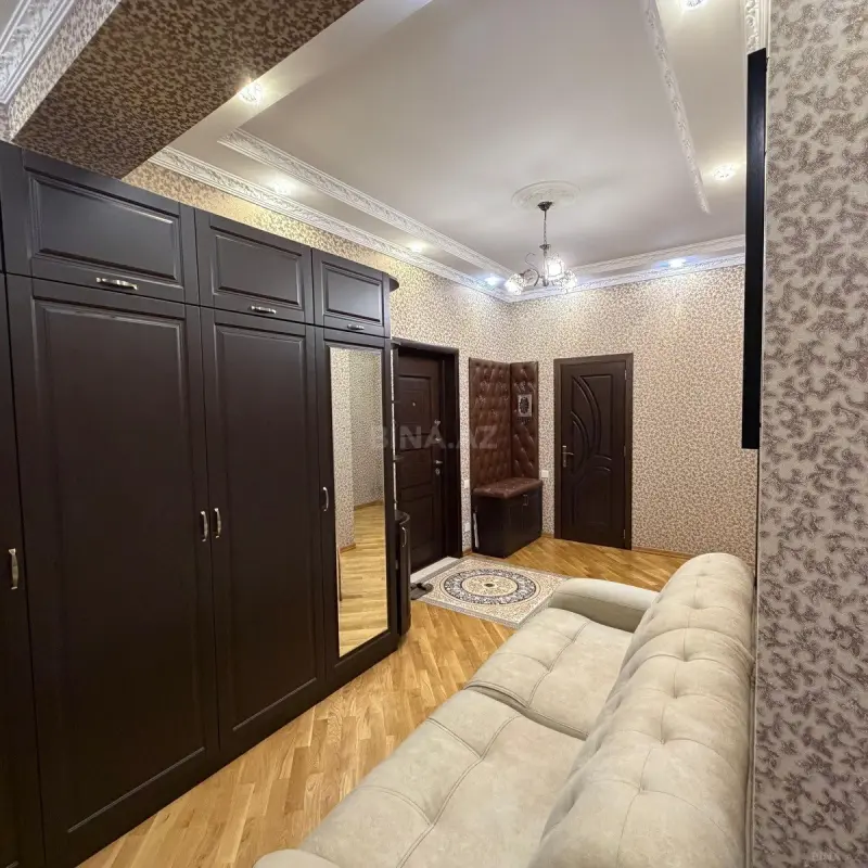 Satılır 2 otaqlı mənzil 108 m²