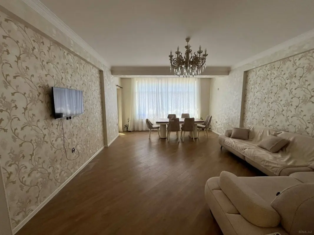 Satılır 3 otaqlı mənzil 110 m²