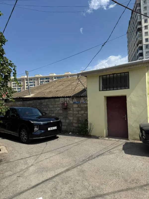 Satılır 6 otaqlı həyət evi 200 m²