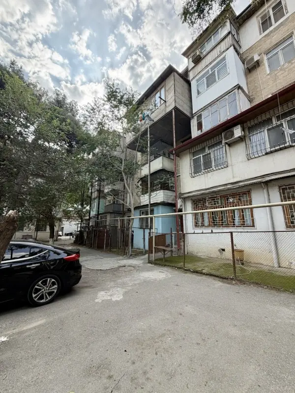 Satılır 4 otaqlı mənzil 78 m²