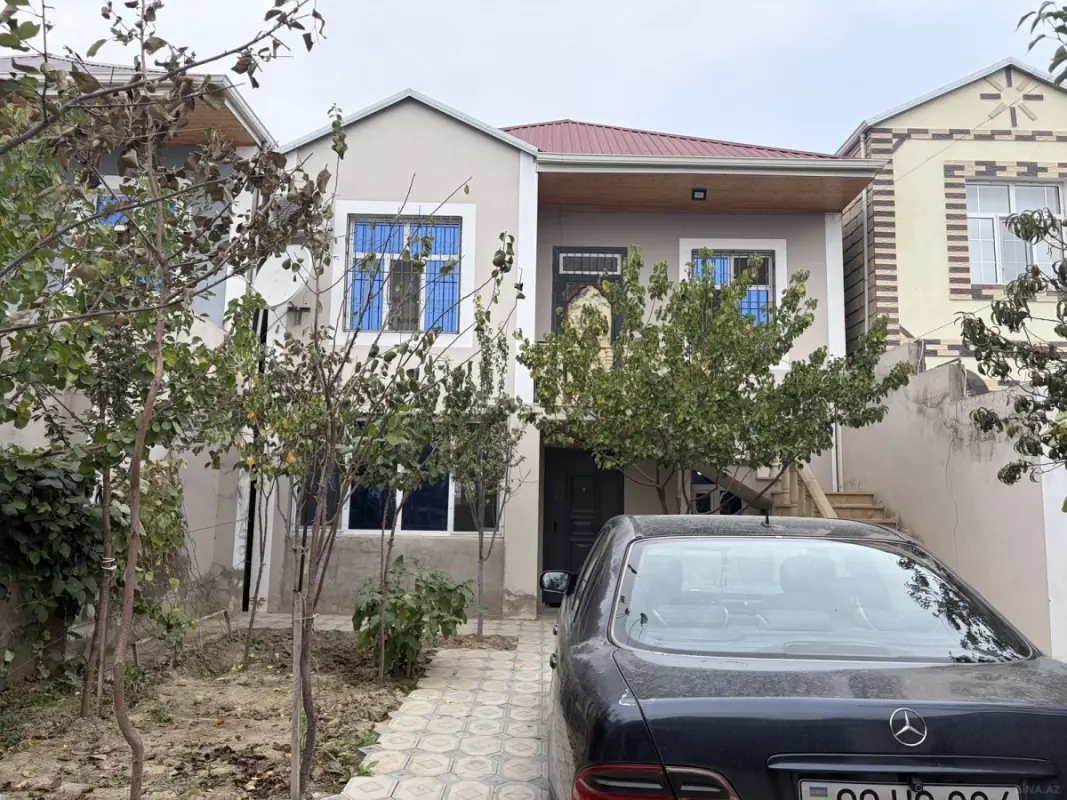 Satılır 3 otaqlı həyət evi 130 m²