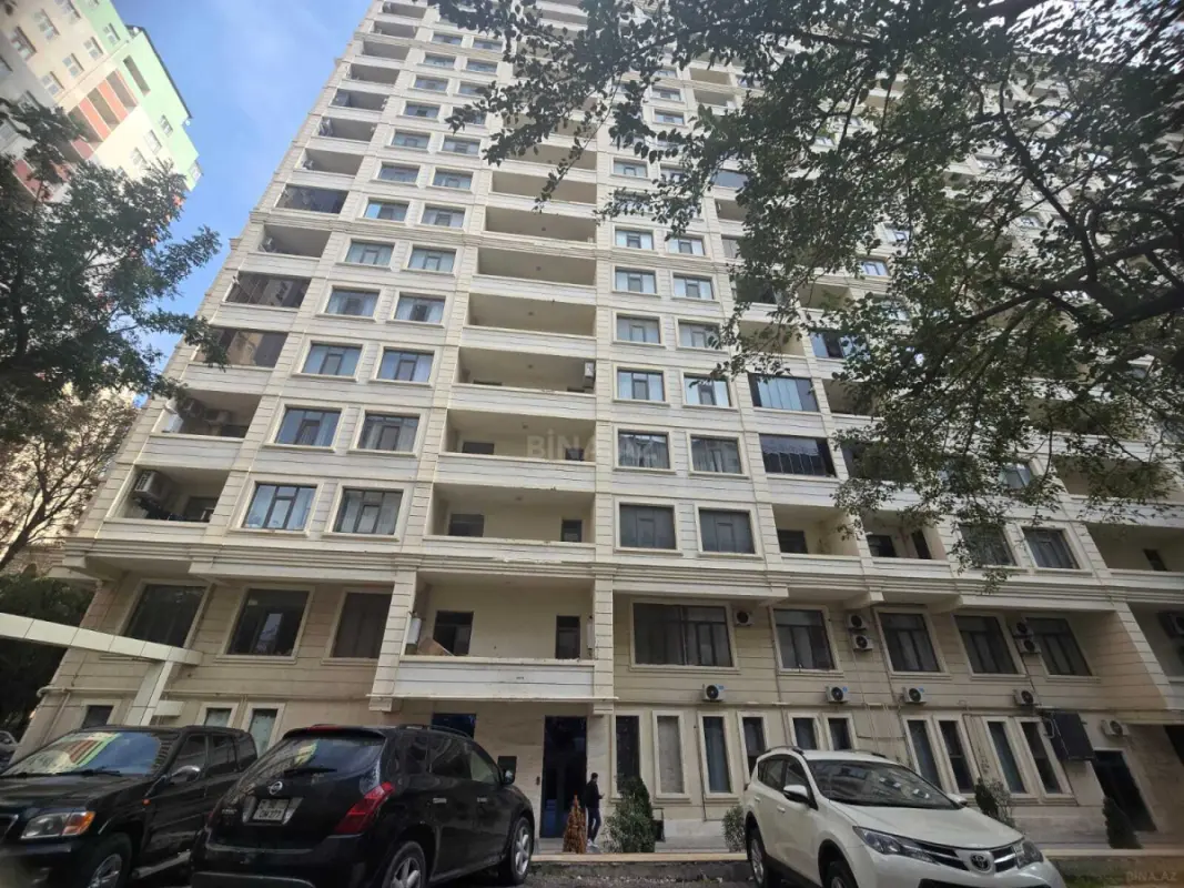 Satılır 2 otaqlı mənzil 92 m²