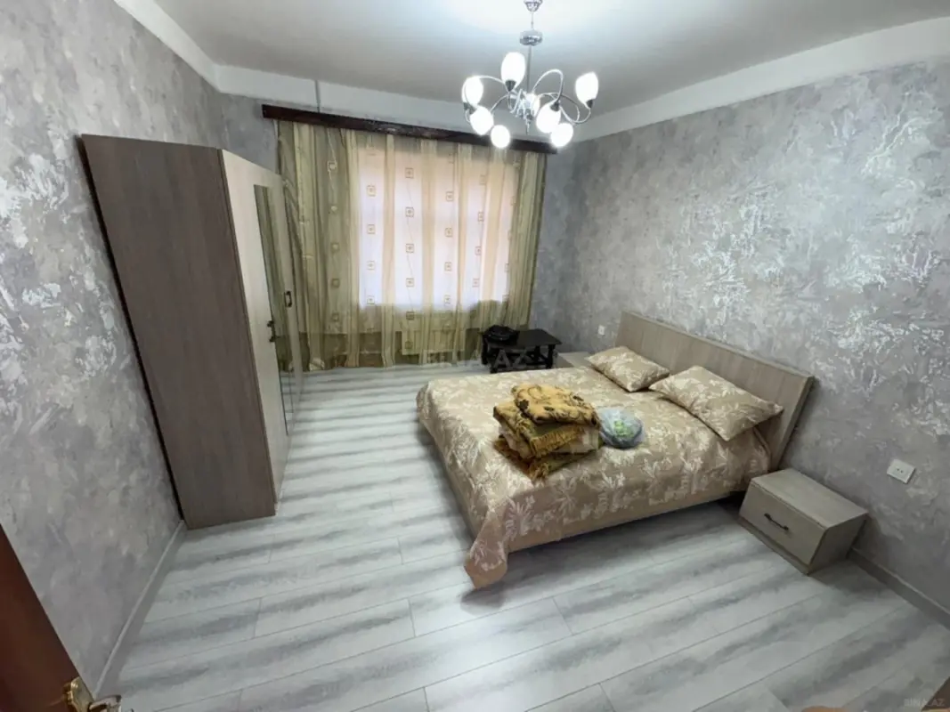 Satılır 3 otaqlı mənzil 104 m²