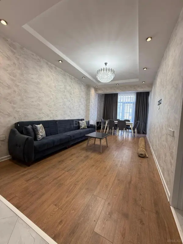 Kirayə verilir 2 otaqlı mənzil 67 m²