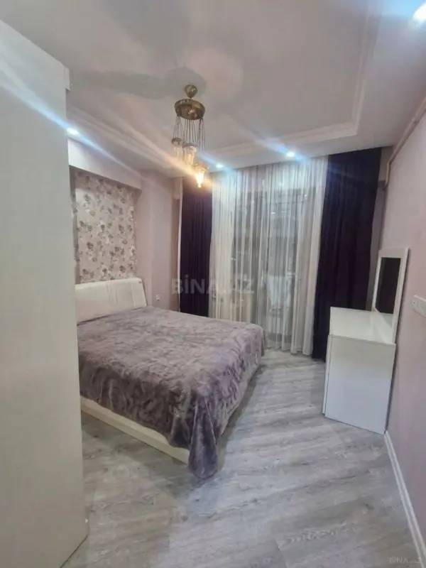 Kirayə verilir 2 otaqlı mənzil 73 m²