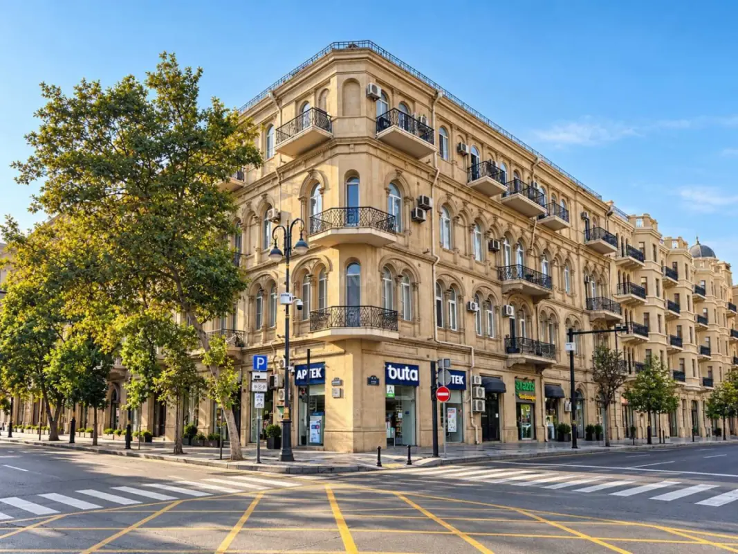 Satılır 6 otaqlı mənzil 250 m²