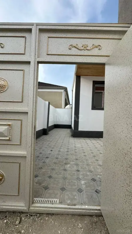 Satılır 2 otaqlı həyət evi 49 m²
