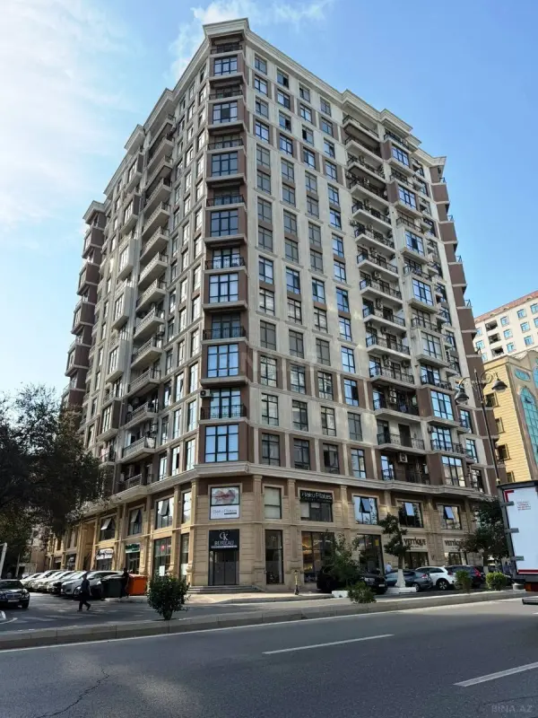 Satılır 2 otaqlı mənzil 105 m²