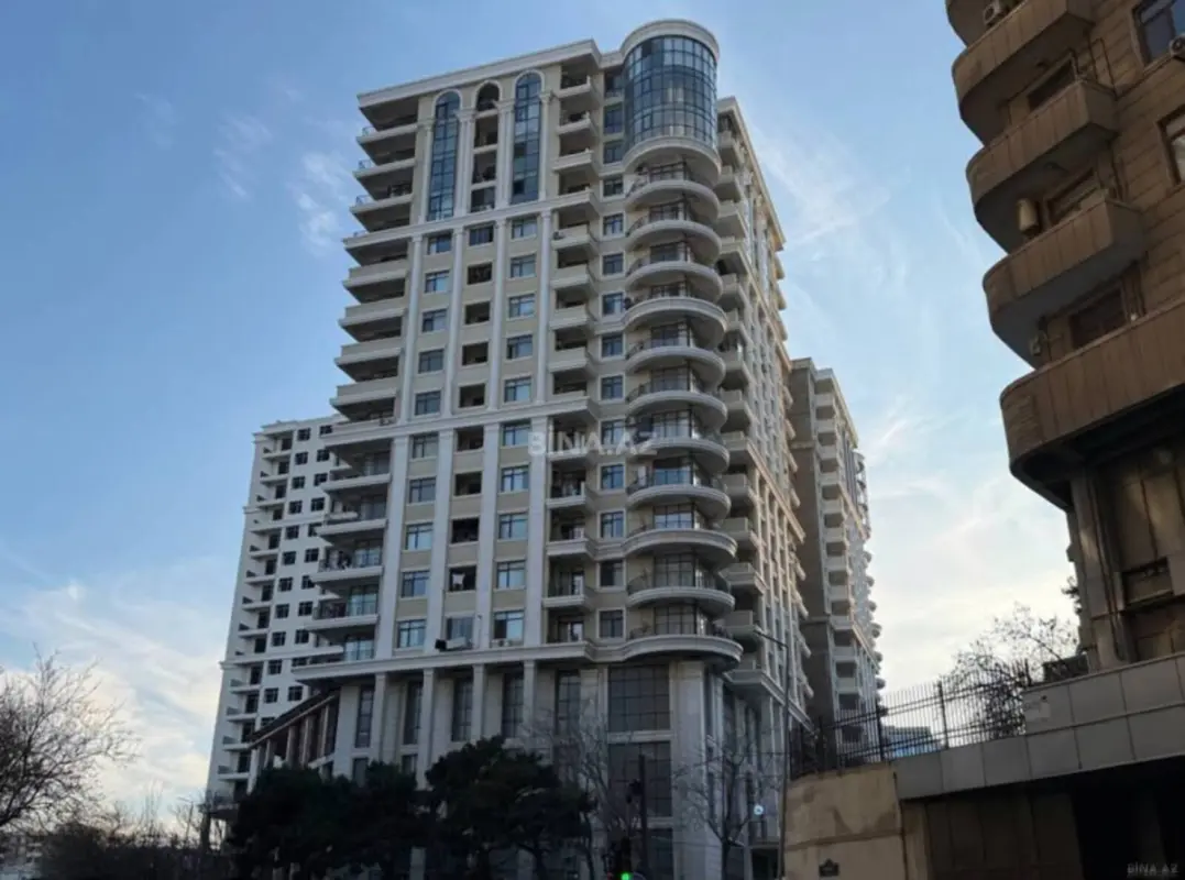 Satılır 2 otaqlı mənzil 87 m²