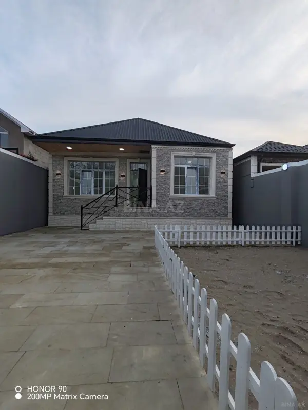 Satılır 4 otaqlı həyət evi 118 m²