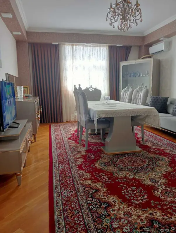 Satılır 2 otaqlı mənzil 62 m²