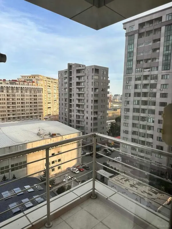 Kirayə verilir 2 otaqlı mənzil 92 m²
