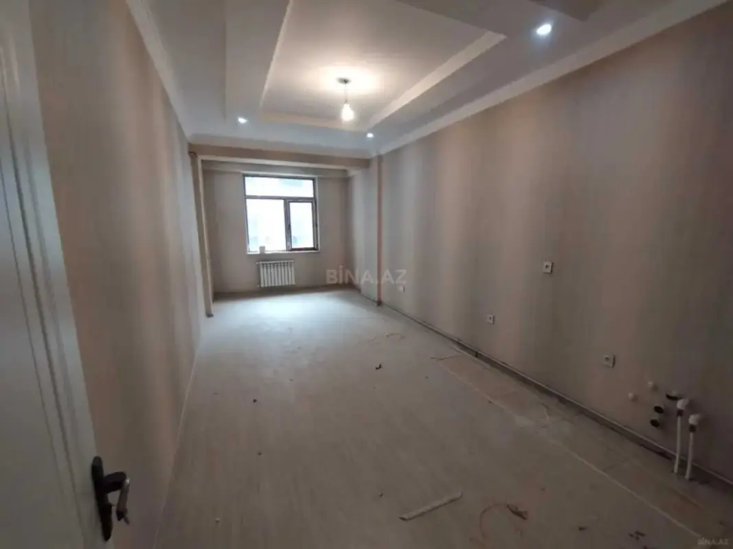Satılır 2 otaqlı mənzil 72 m²