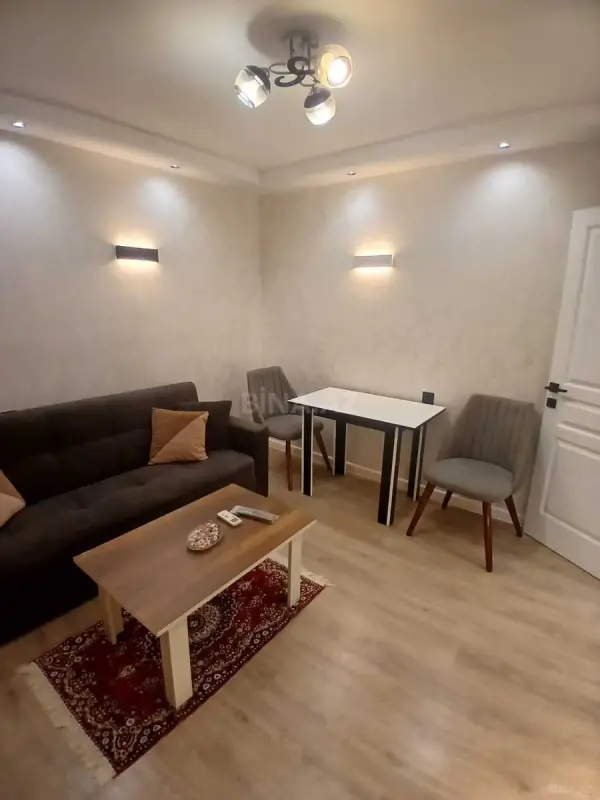 Satılır 2 otaqlı mənzil 35 m²