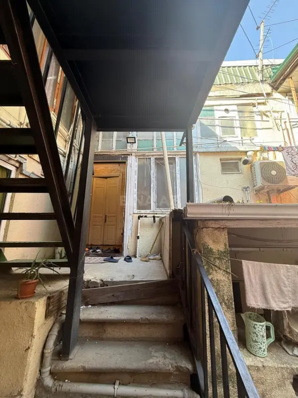 Satılır 4 otaqlı mənzil 90 m²