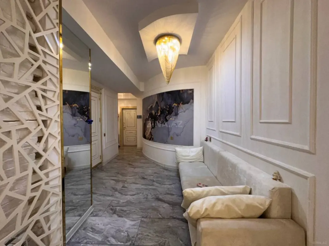 Satılır 3 otaqlı mənzil 87 m²