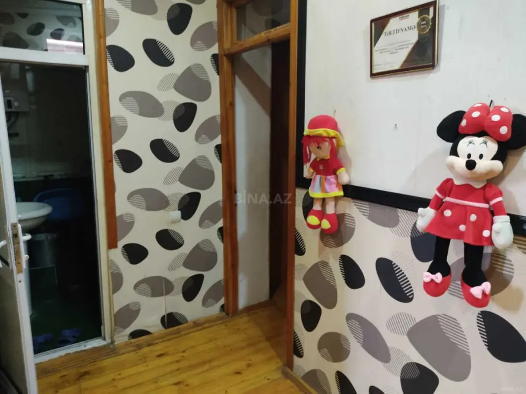 Satılır 6 otaqlı həyət evi 200 m²