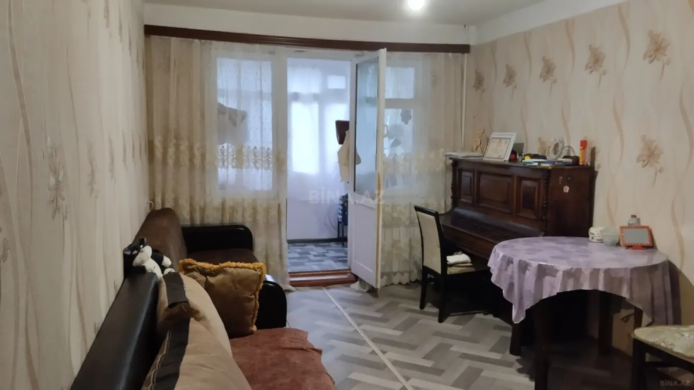 Satılır 1 otaqlı mənzil 40 m²