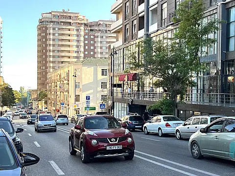 Kirayə verilir obyekt 165 m² — Bakı 165.00 m²