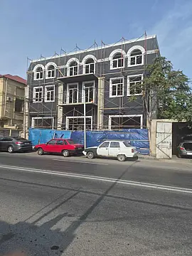 Kirayə verilir obyekt 1100 m² — Bakı, Bakıxanov 1100.00 m²