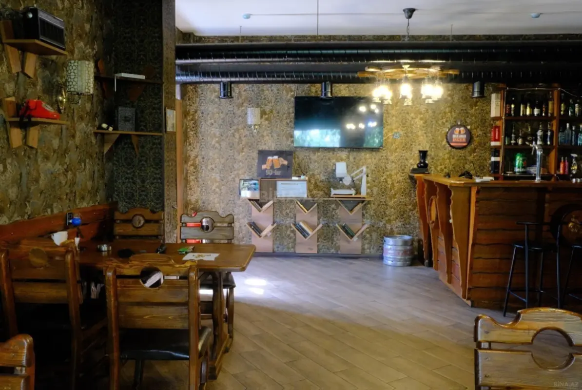 Satılır obyekt 190 m²