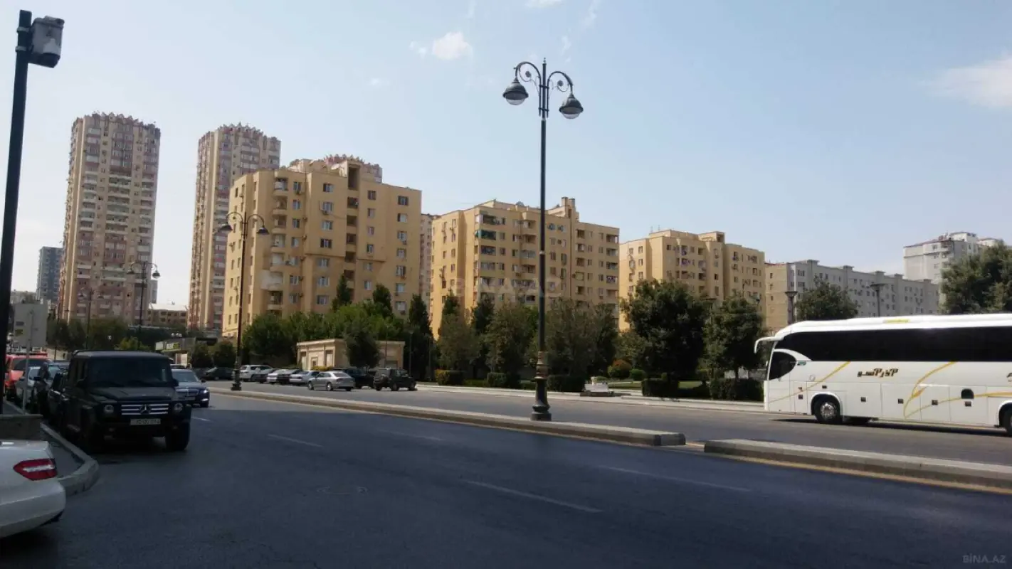 Kirayə verilir obyekt 380 m²