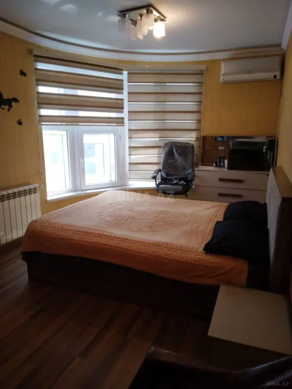 Satılır 3 otaqlı mənzil 110 m²