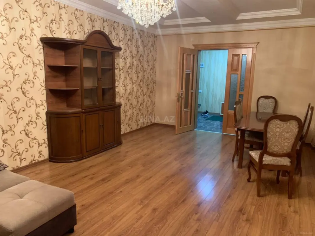 Satılır 3 otaqlı mənzil 100 m²