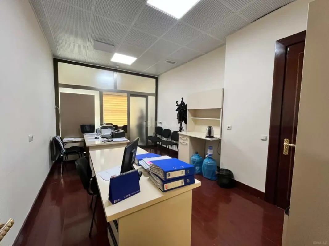 Kirayə verilir 2 otaqlı ofis 30 m²