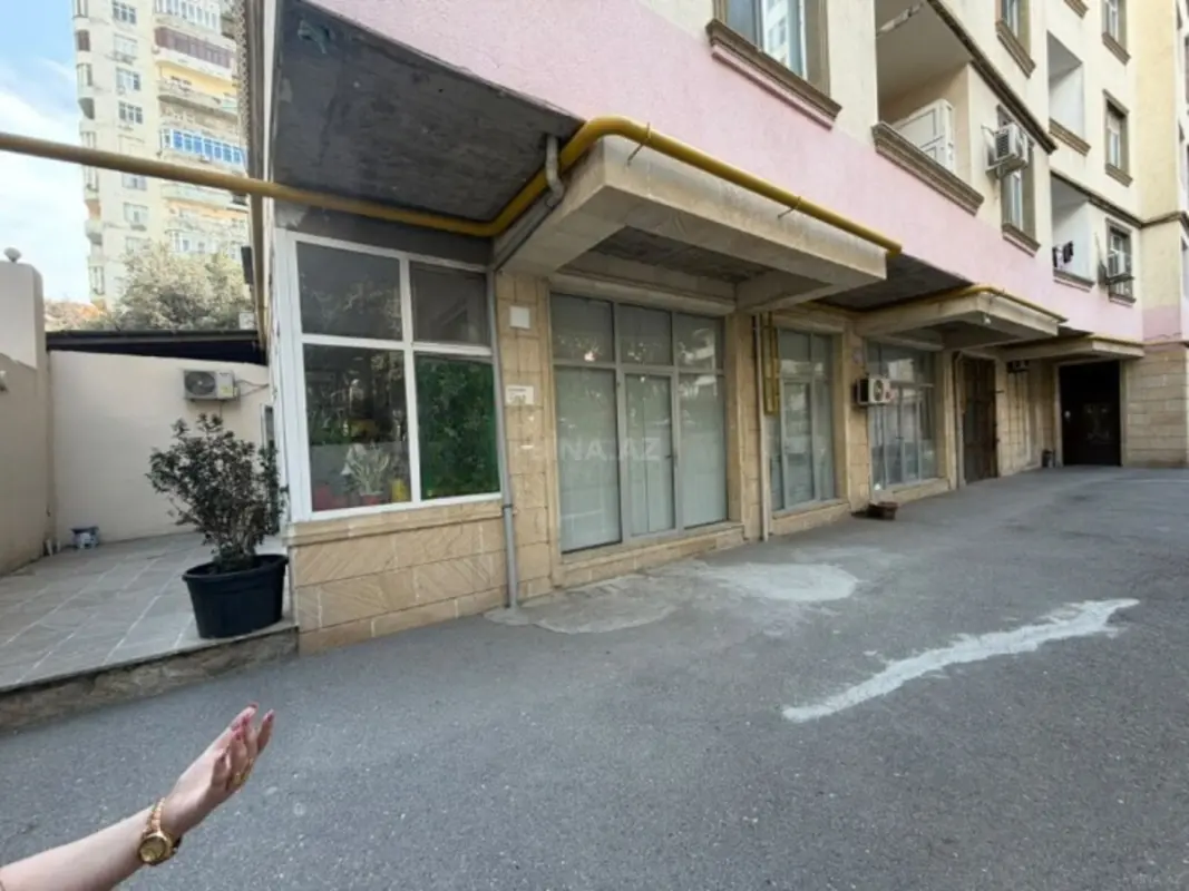 Kirayə verilir 8 otaqlı ofis 190 m²