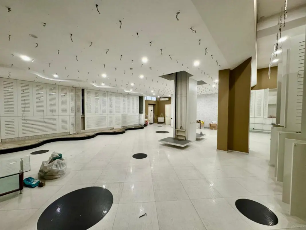 Kirayə verilir obyekt 420 m²