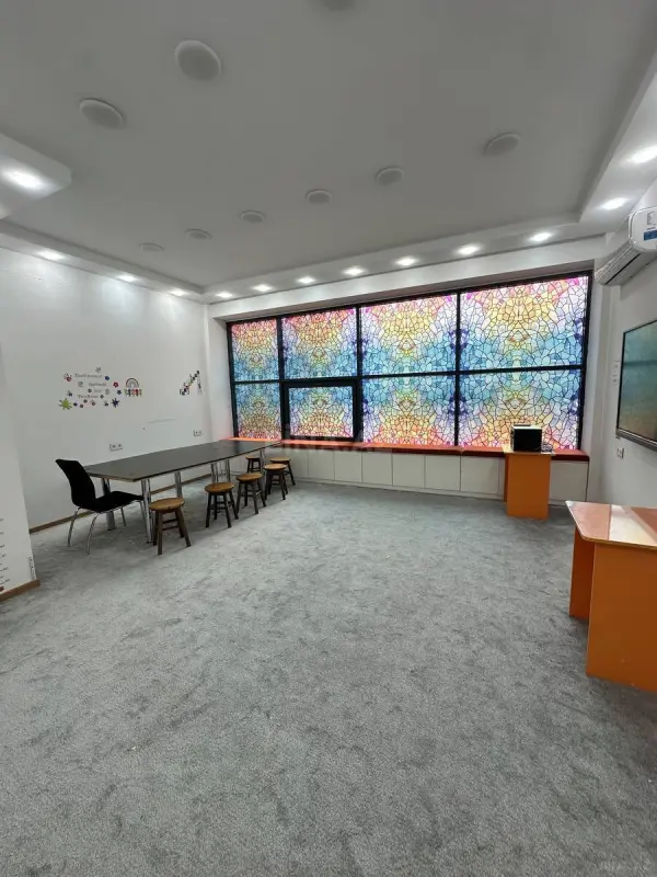 Kirayə verilir 1 otaqlı ofis 50 m²
