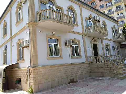 Kirayə verilir obyekt 720 m² — Bakı, Memar Əcəmi yanı 720.00 m²