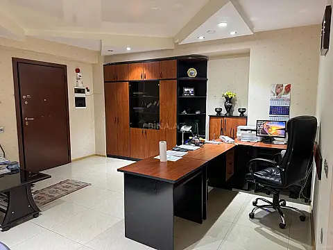 Kirayə verilir 5 otaqlı ofis 160 m² — Bakı 5 otaq 160.00 m²