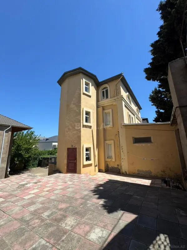 Satılır həyət evi 9000 m²