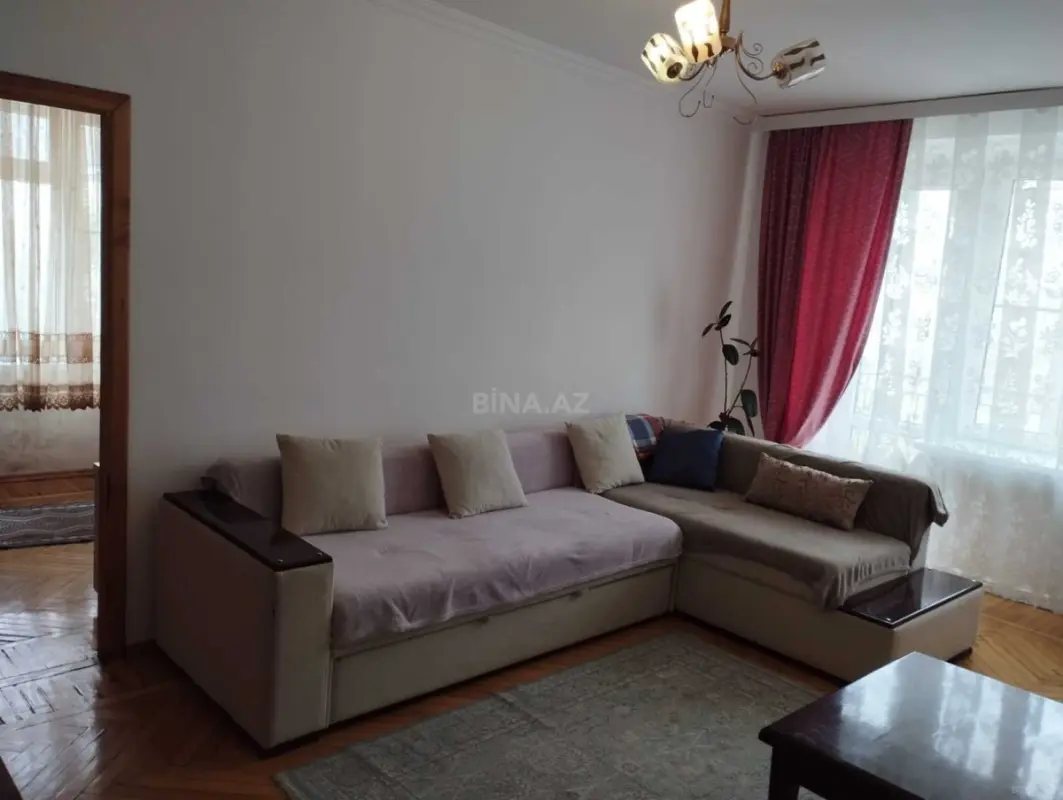Kirayə verilir 2 otaqlı mənzil 46 m²