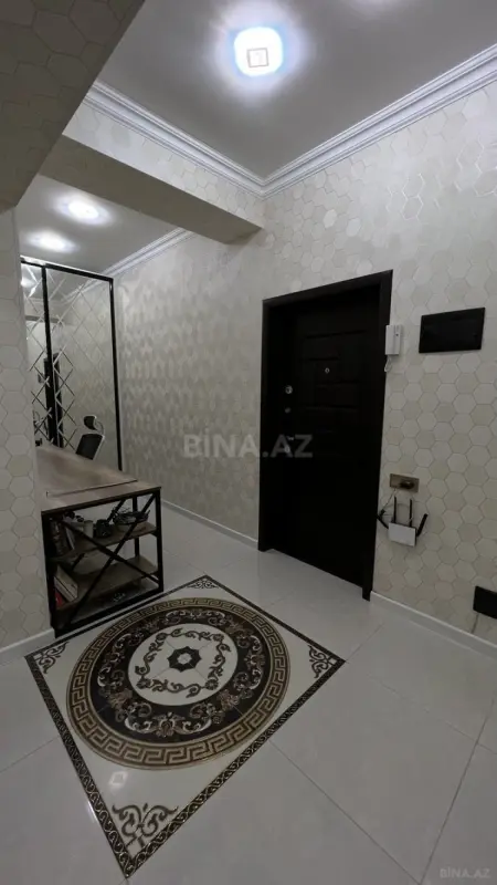 Kirayə verilir 2 otaqlı mənzil 95 m²