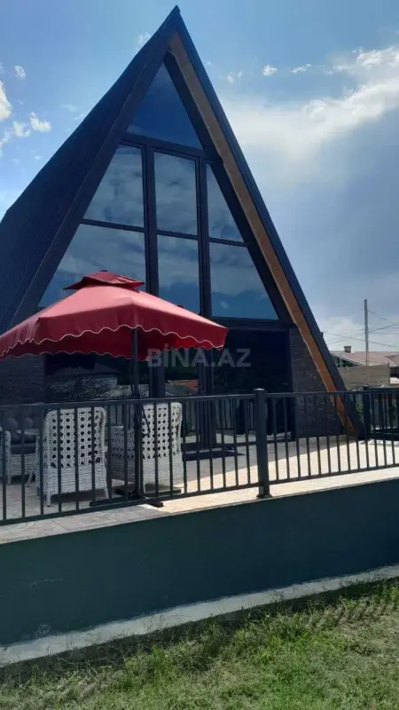 Kirayə verilir 4 otaqlı həyət evi 200 m²