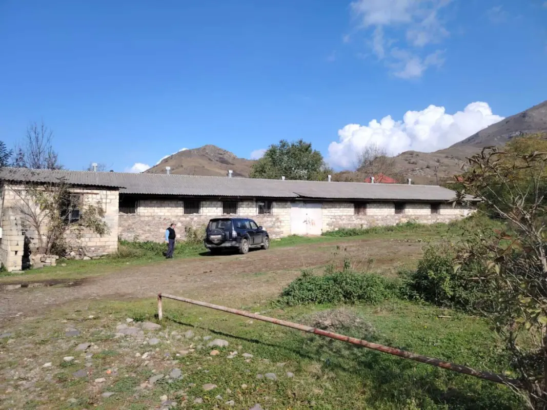 Satılır obyekt 600 m²