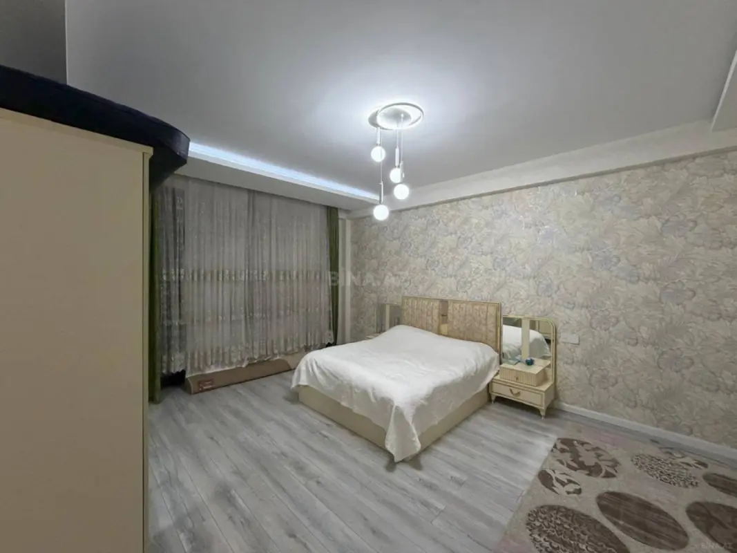 Kirayə verilir 3 otaqlı mənzil 120 m²
