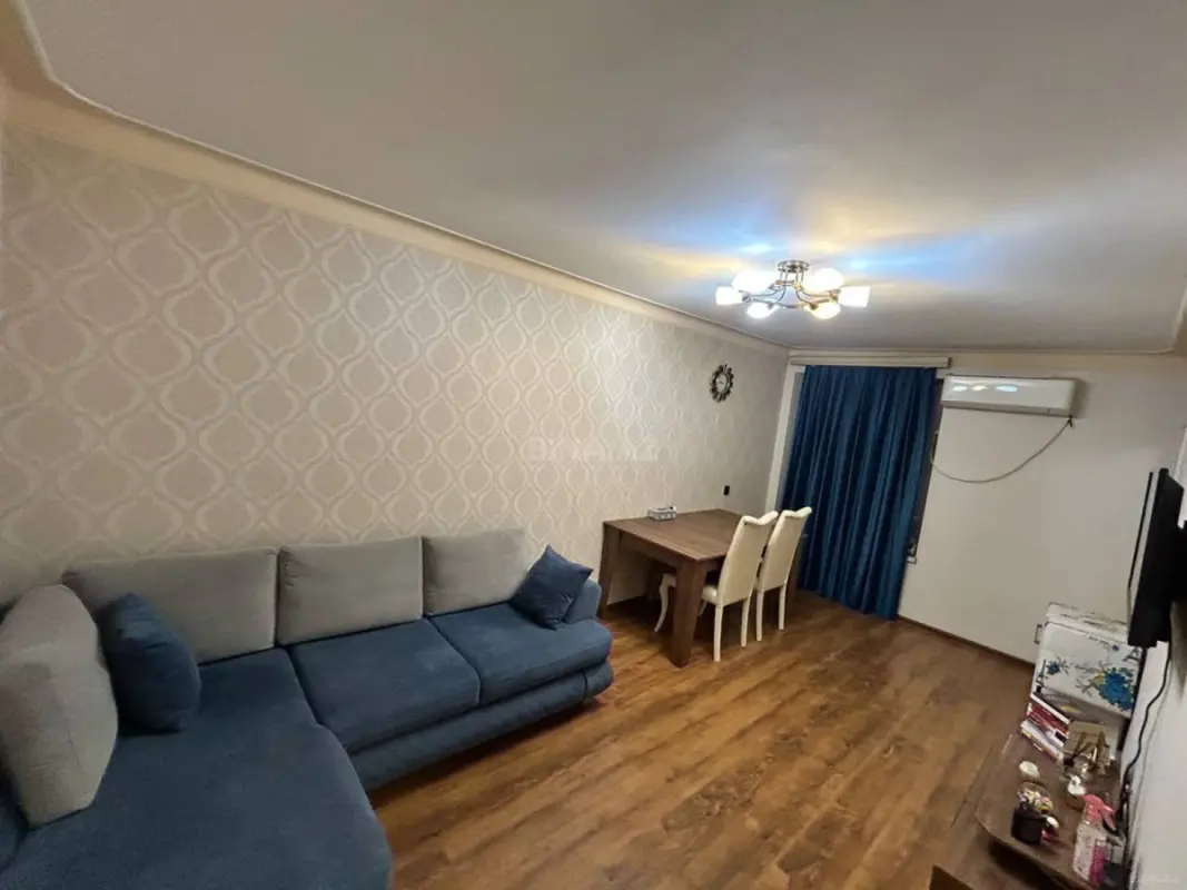 Kirayə verilir 2 otaqlı mənzil 44 m²