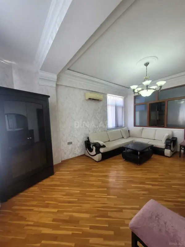 Satılır 2 otaqlı mənzil 52 m²