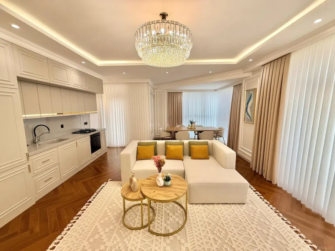 Satılır 3 otaqlı mənzil 115 m²