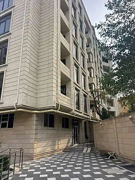 Satılır 4 otaqlı mənzil 168 m² — Bakı, Binəqədi 4 otaq 168.00 m²