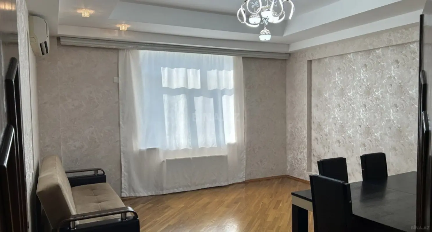 Kirayə verilir 3 otaqlı mənzil 110 m²