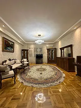 Kirayə verilir 3 otaqlı mənzil 140 m² — Bakı, Nərimanov 3 otaq 140.00 m²